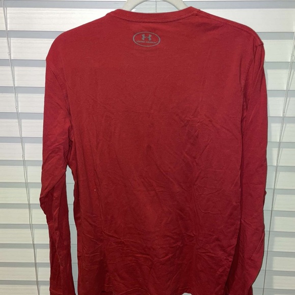 Long Sleeve UnderArmour Workout - Picture 2 of 2